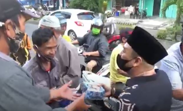 Warga Rejang Lebong Senang Dapat Takjil dari Rescue Perindo