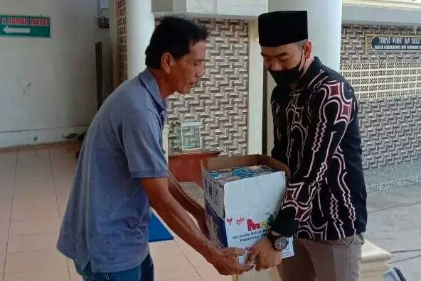 Rescue Perindo Rejang Lebong Menjalin Kebersamaan dengan Pemulung dan Pengendara