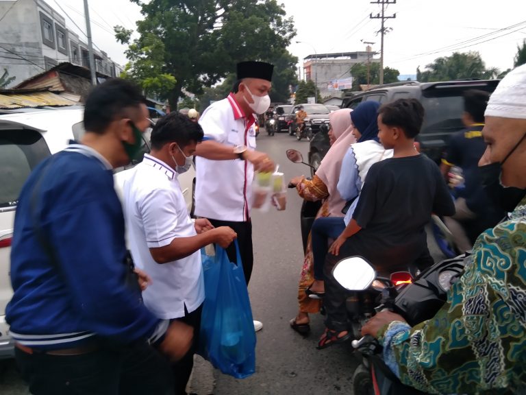 Ramadhan, Perindo Labuhanbatu Sebar 1.500 Paket Takjil