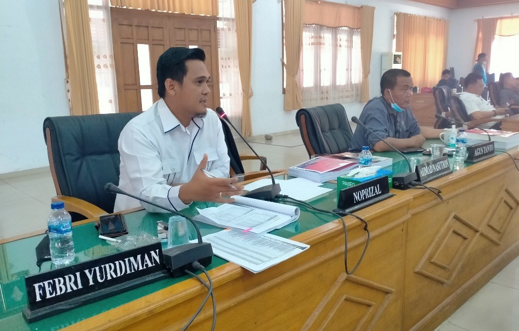Pajak Kendaraan Dinas Bengkulu Utara Nunggak Miliaran Rupiah, Febri: Bikin Malu