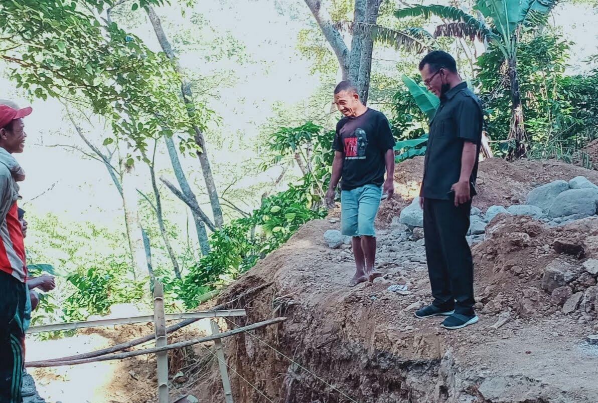 Legislator Perindo Matim Ancam Bongkar Pembangunan Jalan Jika Tak Perhatian Kualitas