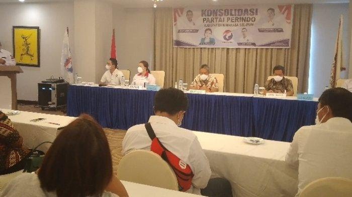 Bupati dan Wabup Minahasa Selatan Kompak Hadir di Konsolidasi Partai Perindo