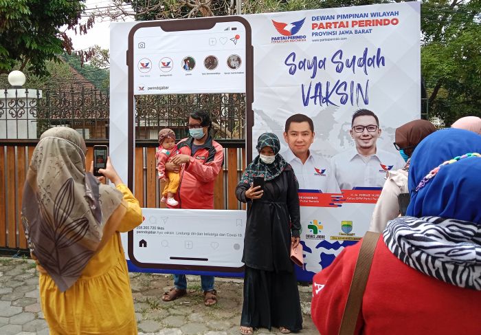 Peserta Vaksinasi Covid-19 Partai Perindo Jabar: Pelayanannya Bagus