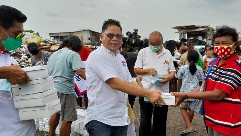 Sambut Ulang Tahun ke-7, Partai Perindo Lakukan Bakti Sosial untuk Pemulung di Juanda
