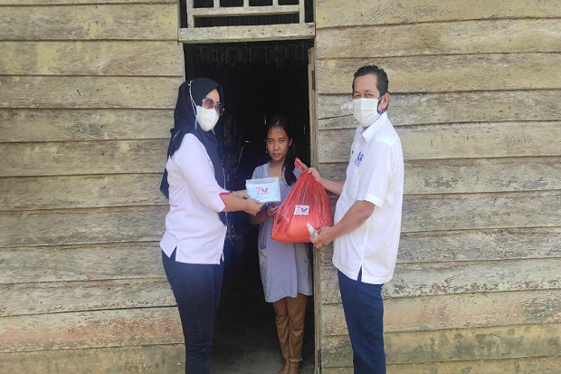 Dapat Bantuan Sembako dari Partai Perindo, Warga Babel Sampaikan Terima Kasih