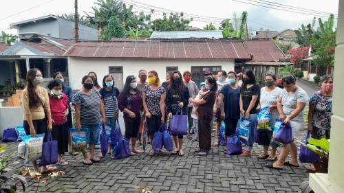 Ungkapan Bahagia Warga Jamaat GSPDI Filadelfia Dapat Bantuan Sembako Gerkindo 