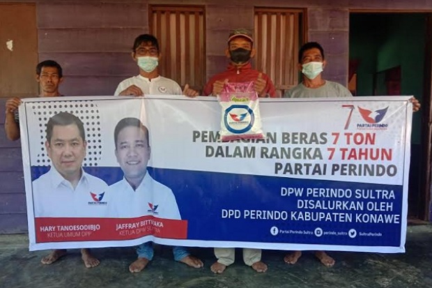 HUT Ke-7, Perindo Sultra Salurkan Bantuan Beras 7 Ton ke 8 Daerah