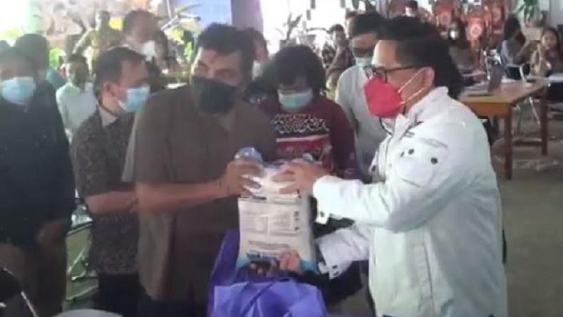 Ketum Gerkindo Isi Kuliah Umum dan Salurkan 60 Paket Sembako 