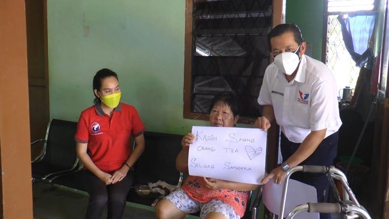 DPW Partai Perindo Babel Santuni Lansia di Bangka Tengah