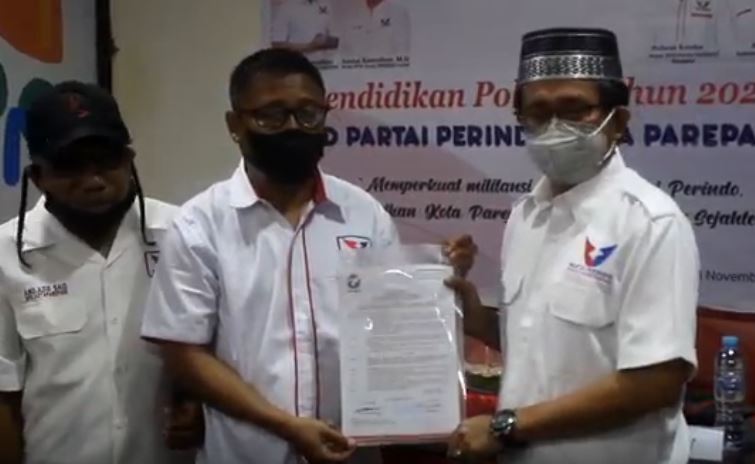 DPD Partai Perindo Parepare Menerima SK Kepengurusan