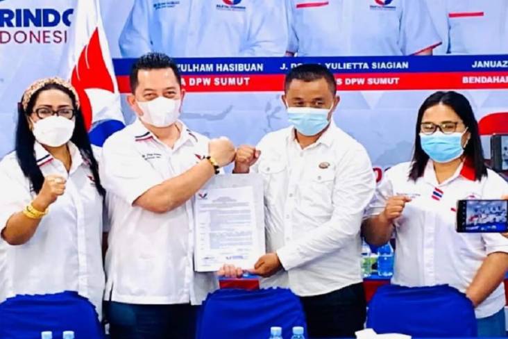 Serahkan SK, Partai Perindo Sumut Minta Pengurus DPD Nias Fokus Bekerja