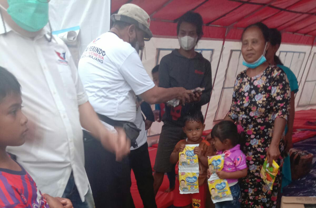 Partai Perindo Lumajang Pastikan Bantuan akan Terus Disalurkan kepada Korban Erupsi Gunung Semeru
