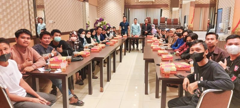 Anggota DPRD dari Partai Perindo Beri Pemahaman ke Mahasiswa Kotabaru Terkait UU ITE 