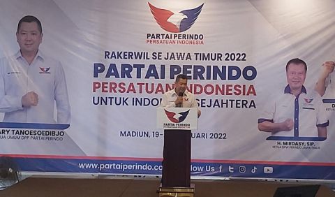 Hary Tanoesoedibjo Kobarkan Semangat Kader dan Pengurus Partai Perindo di Jatim