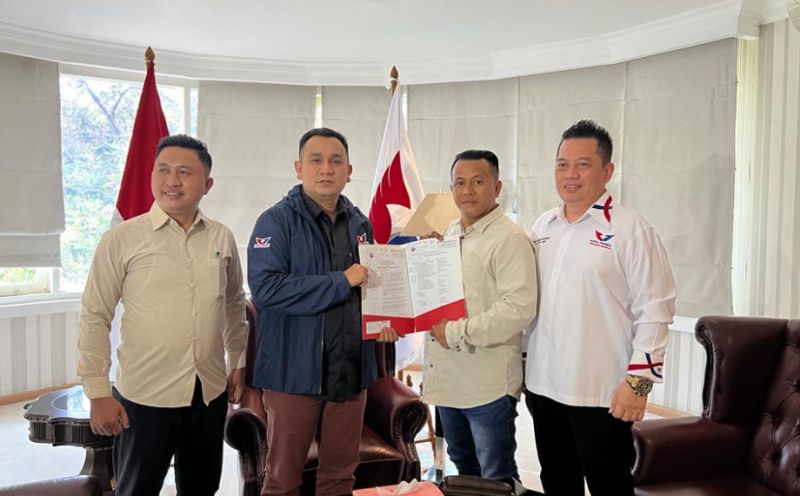 Terima SK Pembentukan Pemuda Perindo di Sumut, Zulham Hasibuan: Kita Besarkan Partai di Daerah