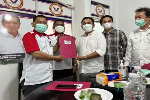 Serahkan SK Kepengurusan, Partai Perindo Yakin Jakarta Utara Jadi Lumbung Suara Terbanyak