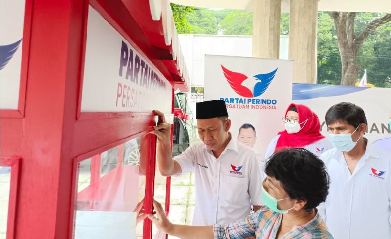 Serahkan Gerobak & Modal Usaha, Partai Perindo: Peduli, Turun Tangan Bantu Rakyat Kesusahan