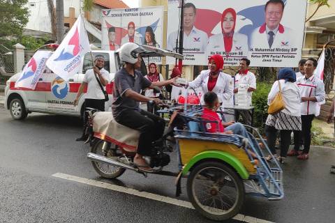 Tak Hanya Bagi Takjil, Partai Perindo Lamongan Isi Ramadan dengan Santuni Yatim Piatu