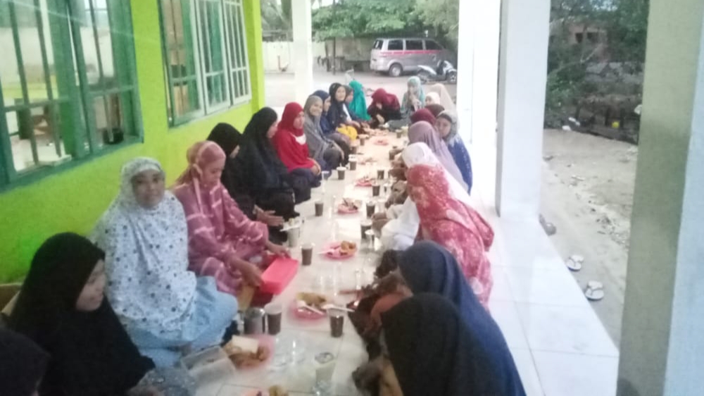 Berbagi Takjil di Pesantren, Partai Perindo Banggai Laut Perkuat Toleransi