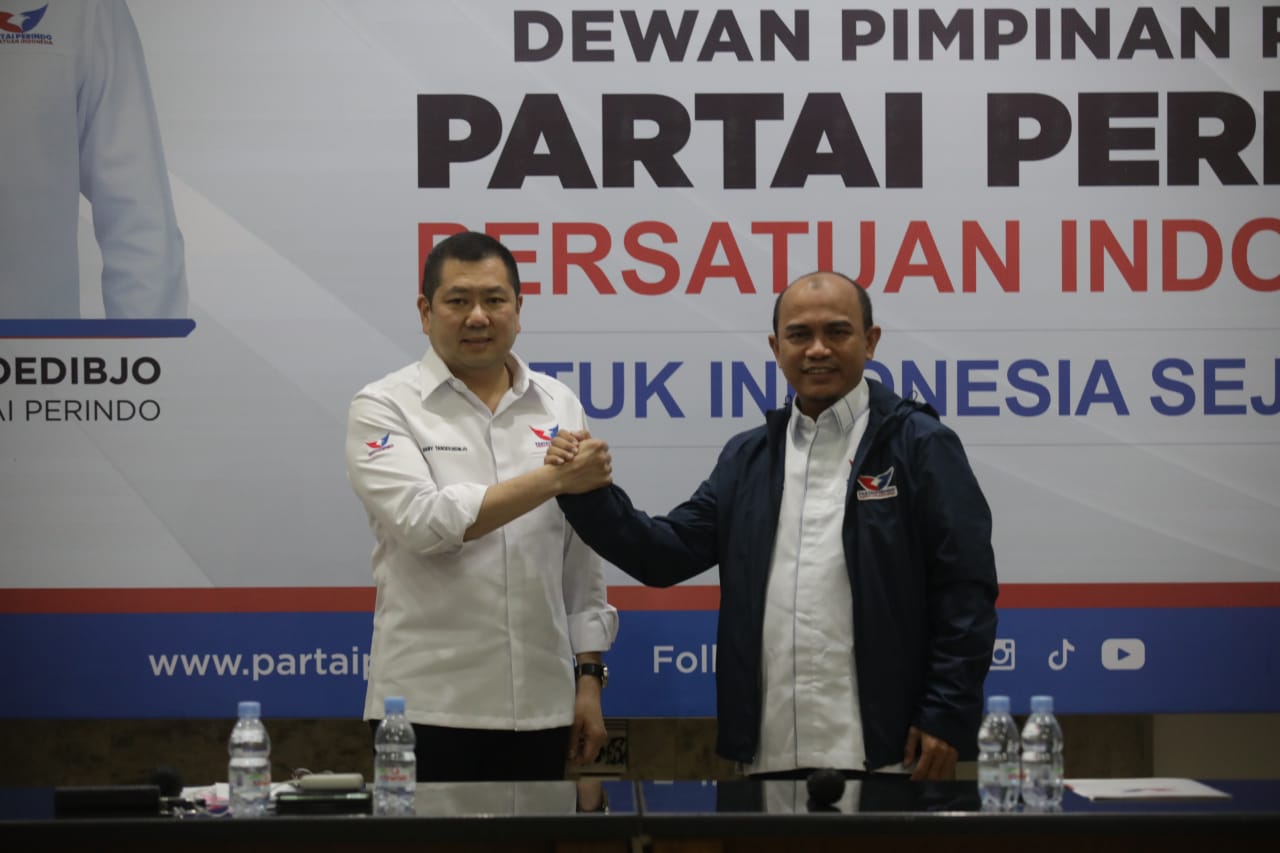Tambah Warna Positif Partai Perindo, HT Lantik Dr Heri Budianto Sebagai Kabid Politik & Kebijakan Publik