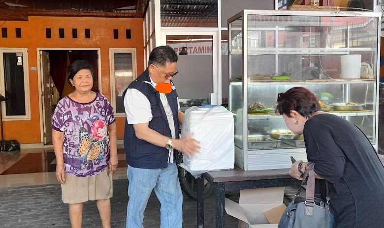 Partai Perindo Berikan Bantuan Modal Usaha dan Dispenser Bagi Pedagang Kecil di Kota Manado