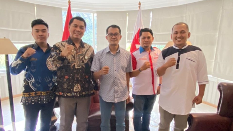 Sekjen Terima Kunjungan Pengurus Partai Perindo Way Kanan