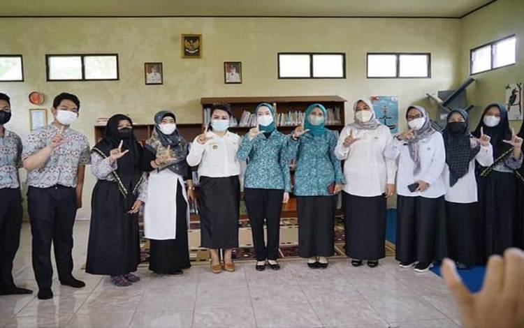 Srikandi Partai Perindo Palangka Raya Apresiasi Pihak yang Tanamkan Budaya Membaca