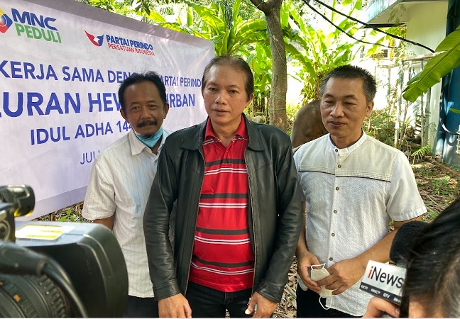 Idul Adha, Partai Perindo Salurkan Hewan Kurban ke Warga Rawa Barat
