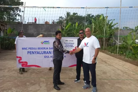 MNC Peduli-Partai Perindo Salurkan Hewan Kurban untuk Warga Cigombong