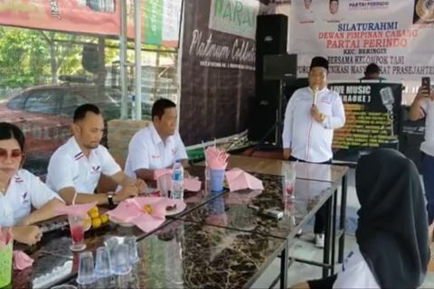 Temui Kelompok Petani, Partai Perindo Deli Serdang Salurkan Pupuk dan Benih Lele