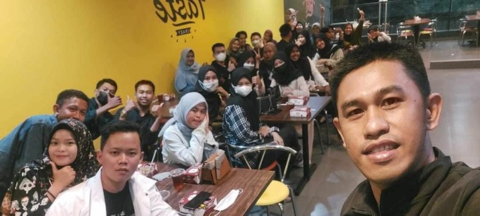 Komitmen Legislator Partai Perindo Perjuangkan Pendidikan Tinggi Anak Kurang Mampu di Kotabaru