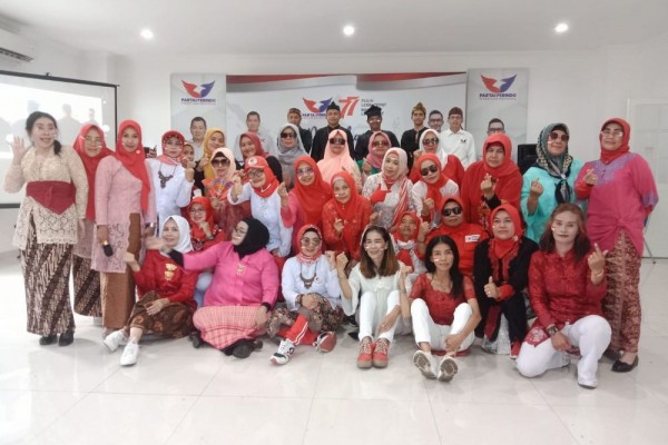 Meriahkan Perayaan HUT ke-77 RI, Partai Perindo Jabar Gelar Fashion Week