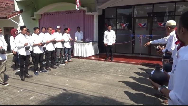 Partai Perindo Wonosobo Punya Kantor Baru, Peresmian Ditandai Pemecahan 15 Kendi