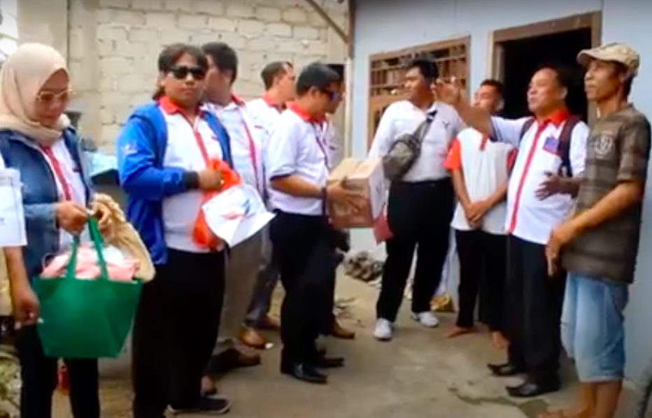 Songsong Verifikasi Parpol, Partai Perindo Metro Bagikan Sembako ke Warga