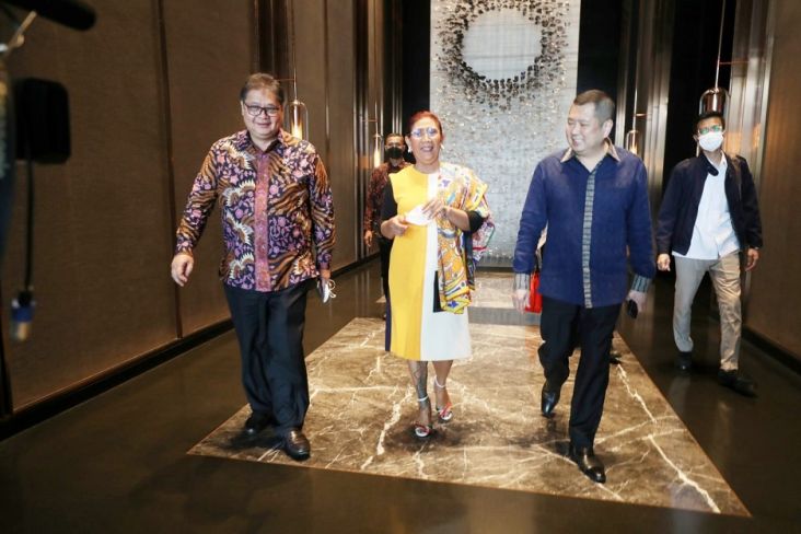 Seusai Bertemu HT dan Susi Pudjiastuti, Airlangga: Saya Gembira Ada Perkuatan terhadap Golkar dan KIB 