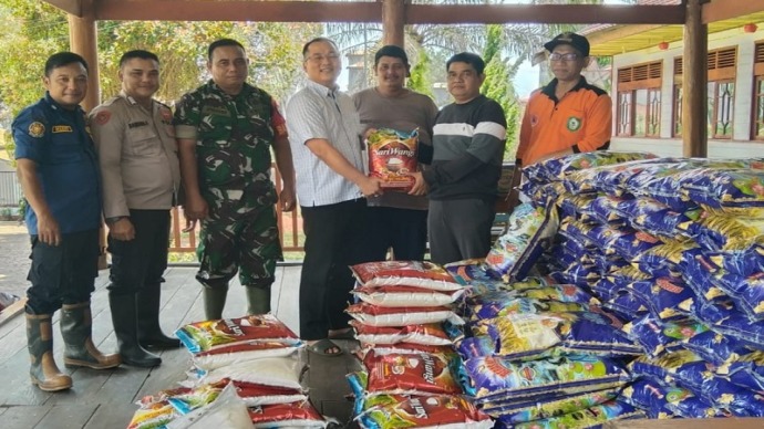 Politisi Partai Perindo Kotim Bantu Warga Korban Banjir di Kecamatan Parenggean