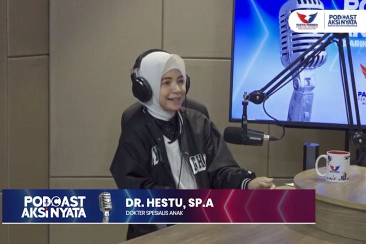 Baik untuk Kesehatan, Begini Cara Agar Anak Mau Minum Air Putih 