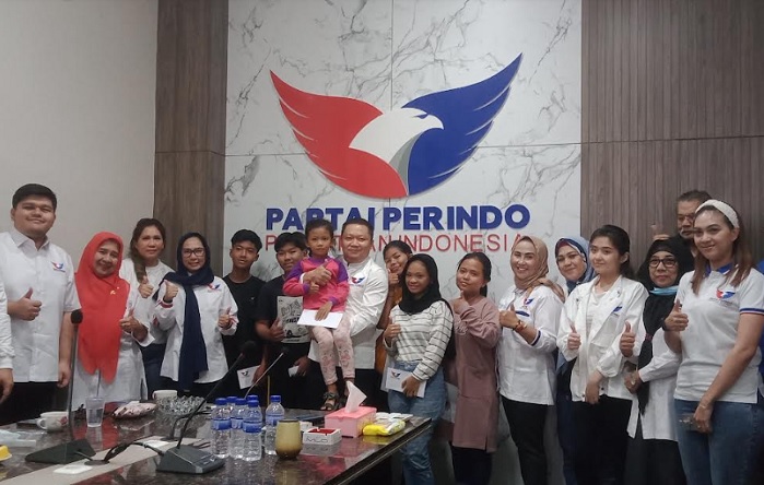 Rayakan HUT ke-8, Partai Perindo Jambi Berbagi Kasih dengan Anak Yatim