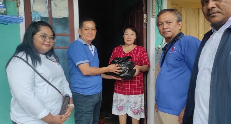 Partai Perindo Beri Bantuan Sembako ke Masyarakat Kurang Mampu di Bangka Barat