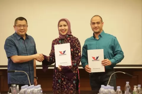 Terjun ke Dunia Politik, Venna Melinda dan Ferry Irawan Bergabung dengan Partai Perindo
