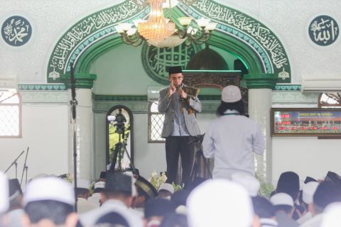 TGB Zainul Majdi Ajak Masyarakat Teladani Nabi Muhammad untuk Indonesia Maju