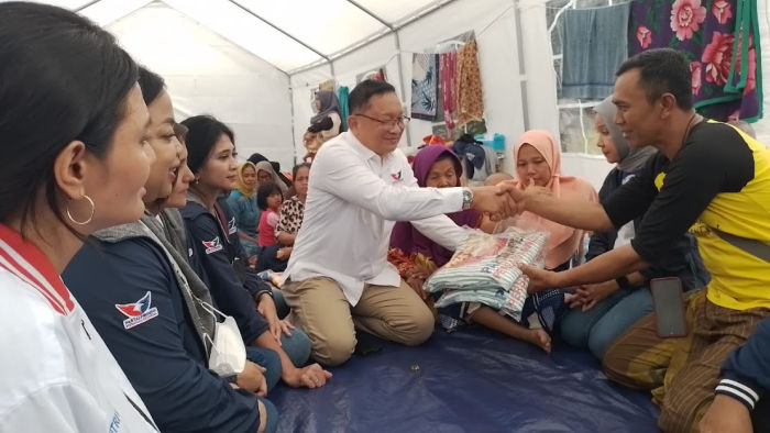 Bacaleg dan Kartini Perindo Berikan Bantuan Korban Gempa Cianjur di 2 Titik Pengungsian