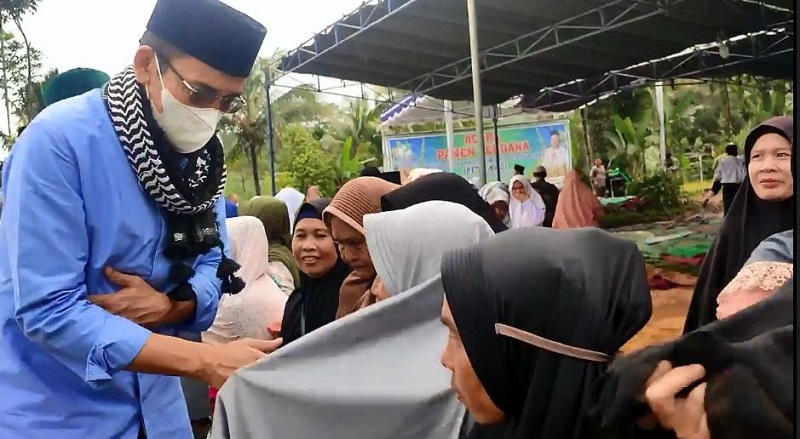 Hadir di Panen Perdana PETA NWDI, TGB Disambut Antusias Petani