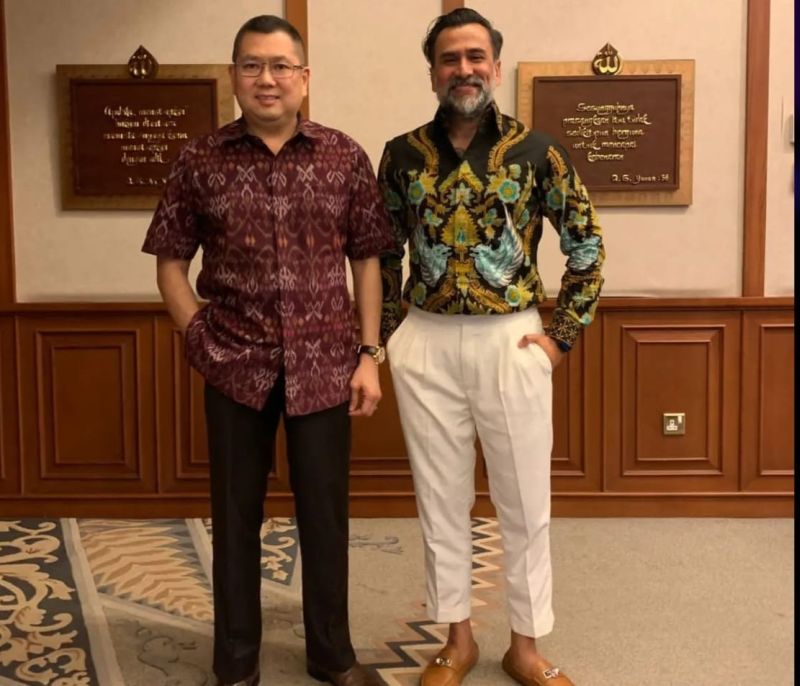Hary Tanoesoedibjo-Jeremy Thomas Diskusi Bahas Politik     