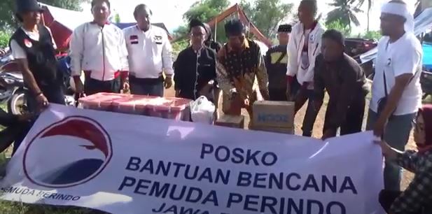 Partai Perindo Salurkan Sembako hingga Makanan Bayi ke Pengungsi Gempa di Kampung Sopeng Cianjur