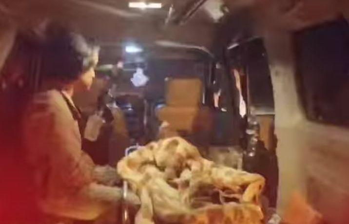 Tim Evakuasi dan Ambulans Perindo Jabar Gerak Cepat Antar Jemput Korban Gempa Cianjur