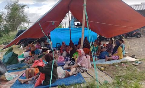 Sejak Mengungsi, Warga Kopeng Terdampak Gempa Cianjur Baru Dapat Sumbangan dari Partai Perindo