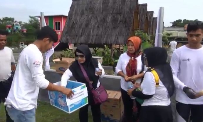 Warga Antusias Menggalang Dana untuk Korban Gempa Cianjur dalam Senam Sehat Partai Perindo di Subang