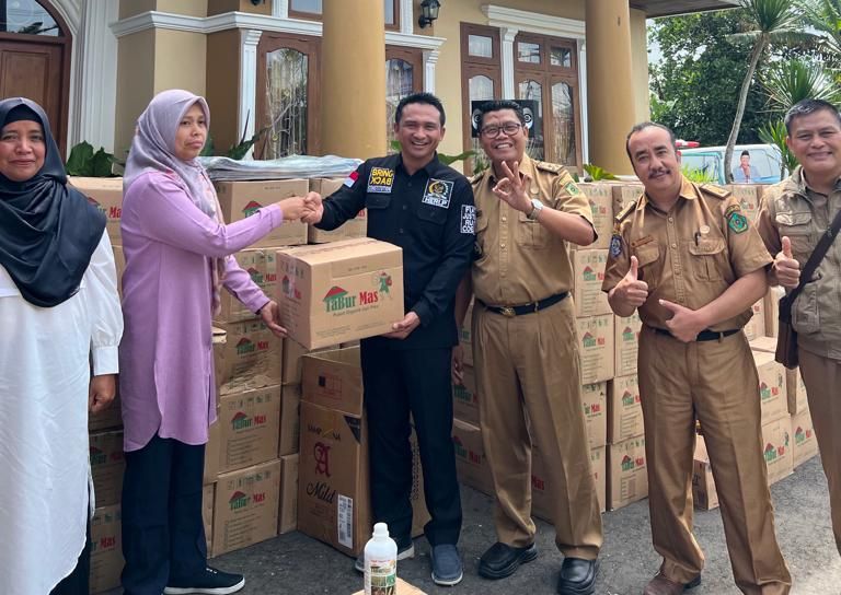 Tunaikan Janji Petani, Legislator Partai Perindo Bengkulu Bagikan Ribuan Pupuk Gratis