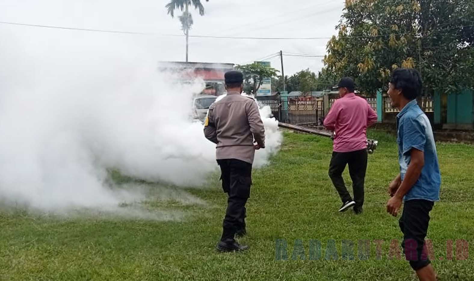 Dibantu Partai Perindo Bengkulu Fogging Massal, Pemdes Desa Karya Bakti Sampaikan Terima Kasih